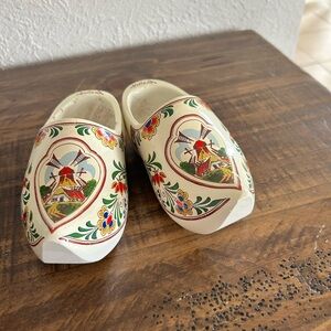 Kids Traditional Clogs with Windmill Design
